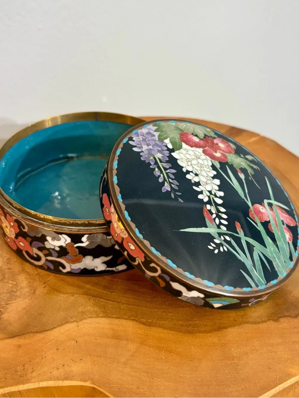 Vintage Cloisonné Enamel Trinket Box Flowers floral turquoise interior beautiful